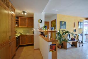 101193_Open_fitted_kitchen